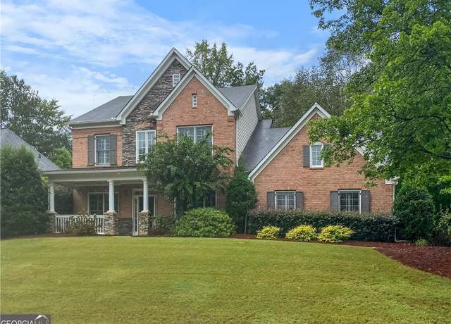 Property at 458 Lake Forest Dr, Newnan, GA 30265, 5 beds, 4.5 baths