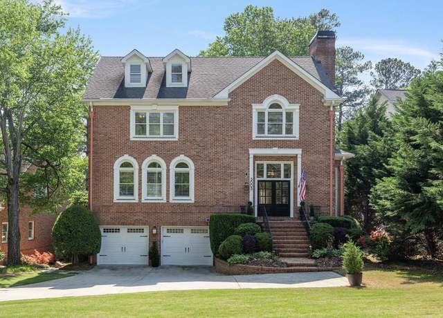 Property at 3003 W Roxboro Rd, Atlanta, GA 30324, 5 beds, 4.5 baths