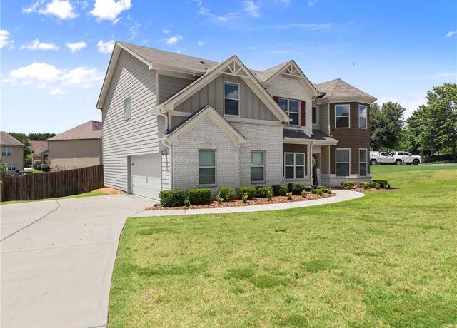 Property at 4420 Belcrest Way, Cumming, GA 30040, 5 beds, 3 baths