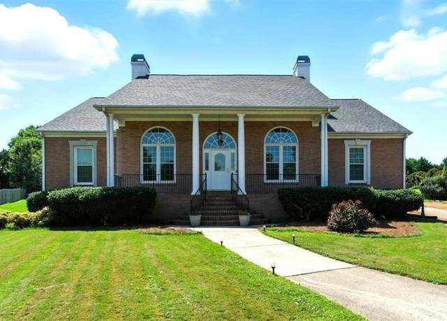 Property at 2860 Chardonnay Ln, Cumming, GA 30041, 4 beds, 2 baths