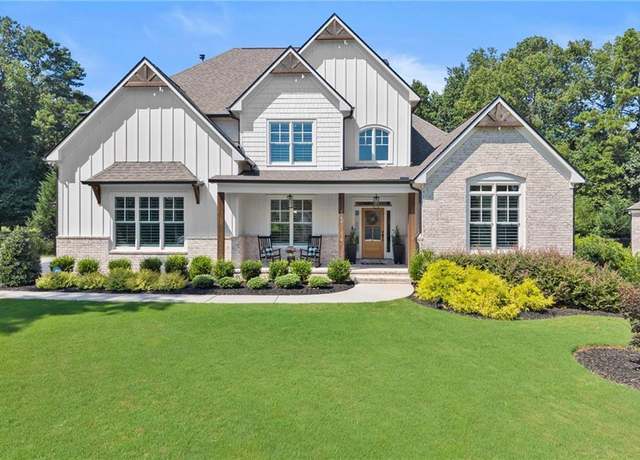 Property at 4584 Salmo Dr NE, Roswell, GA 30075, 5 beds, 3.5 baths