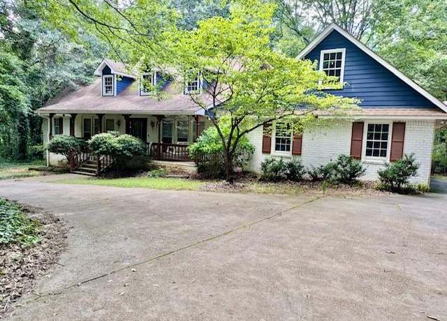 Property at 132 Bridget Dr, Hampton, GA 30228, 4 beds, 2.5 baths