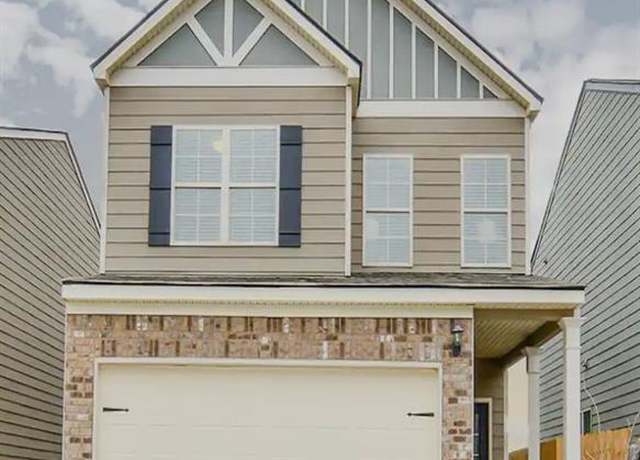 Property at 2010 Shortleaf Rd, Fairburn, GA 30213, 3 beds, 2.5 baths