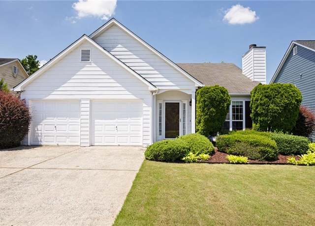Property at 4527 Baker Grove Rd NW, Acworth, GA 30101, 3 beds, 2 baths