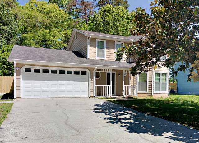 Property at 3637 Chinaberry Ln, Snellville, GA 30039, 3 beds, 2.5 baths