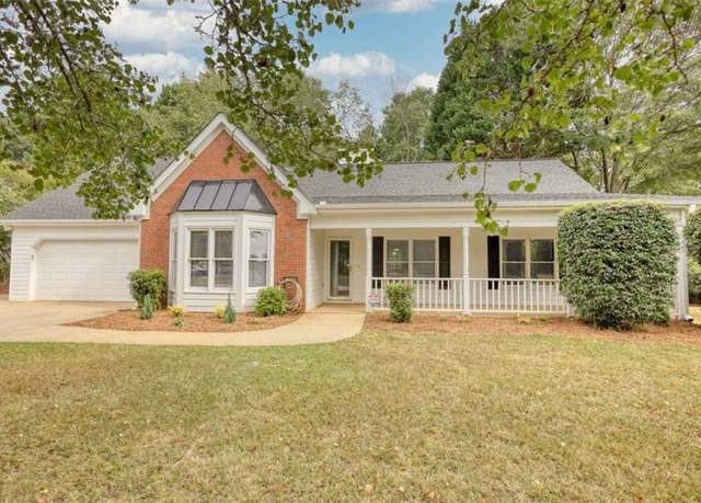 Property at 70 Summer Walk Dr, Covington, GA 30016, 3 beds, 2 baths