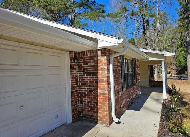 Property at 432 Independence Dr, Jonesboro, GA 30238, 3 beds, 2 baths