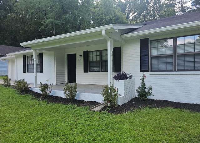 Property at 432 Independence Dr, Jonesboro, GA 30238, 3 beds, 2 baths