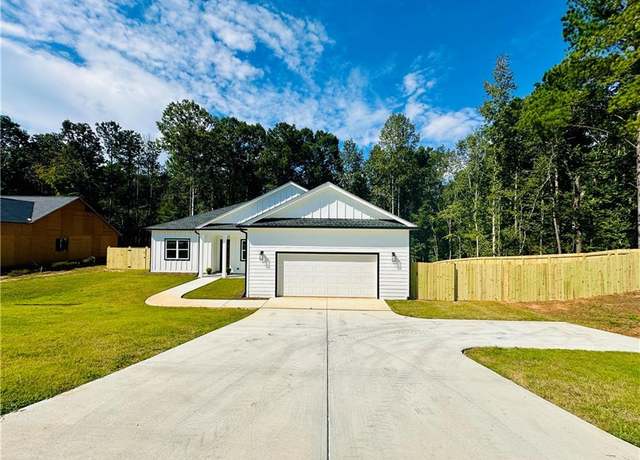 Property at 135 Yancey Rd, Covington, GA 30014, 3 beds, 2.5 baths