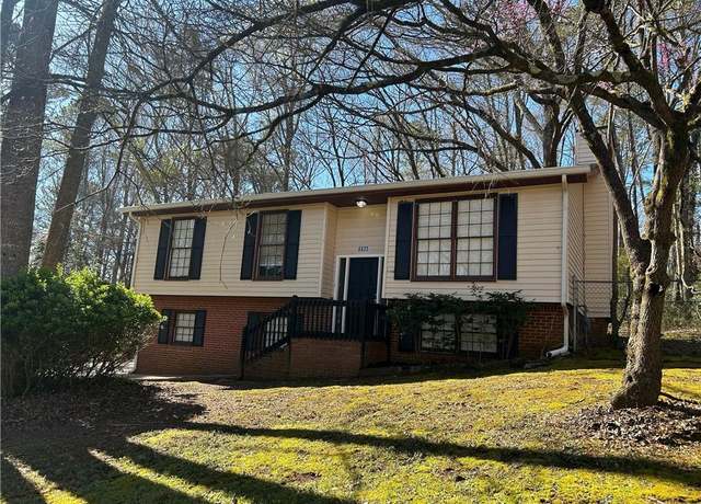 Property at 6625 Paula Ct, Lithonia, GA 30038, 4 beds, 2 baths