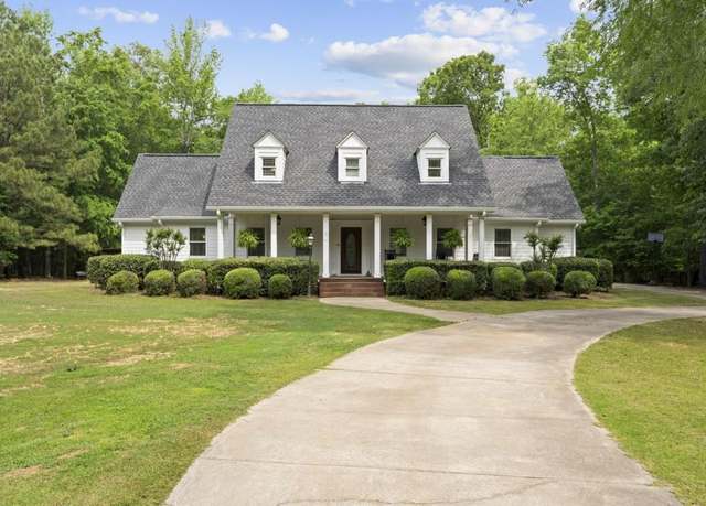 Property at 110 Stanton Dr, Eatonton, GA 31024, 3 beds, 2.5 baths