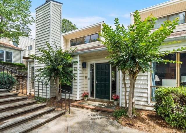 Property at 663 Serramonte Dr, Marietta, GA 30068, 2 beds, 2 baths