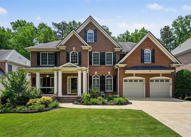 Property at 828 Ivy Cv NE, Norcross, GA 30071, 5 beds, 4 baths