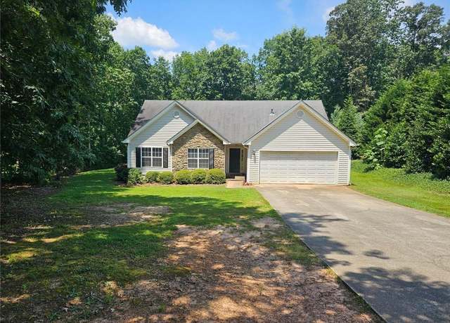 Property at 60 Hillside Dr, Dawsonville, GA 30534, 3 beds, 2 baths