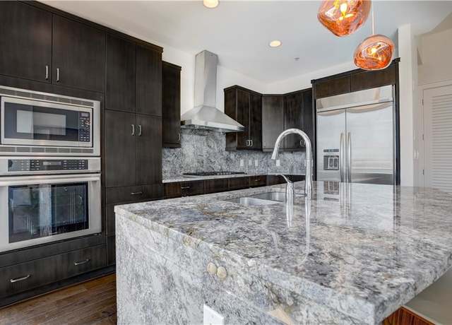Property at 1065 Peachtree St NE #3201, Atlanta, GA 30309, 1 bed, 1.5 baths