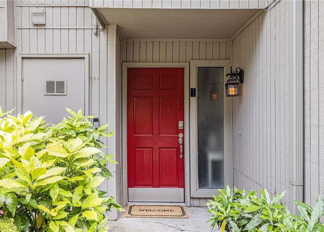 Property at 6172 Brookwood Rd, Peachtree Corners, GA 30092, 3 beds, 2.5 baths