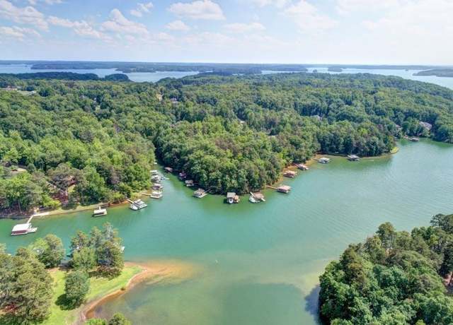 Property at 7125 Heard Rd, Cumming, GA 30041, 5 beds, 3 baths