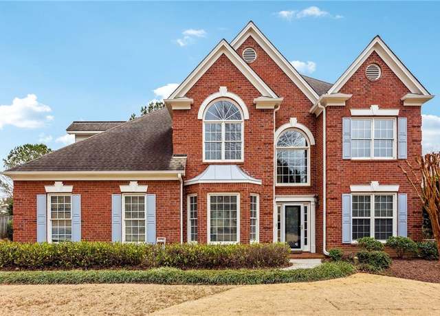 Property at 7160 Fawn Lake Dr, Alpharetta, GA 30005, 5 beds, 2.5 baths