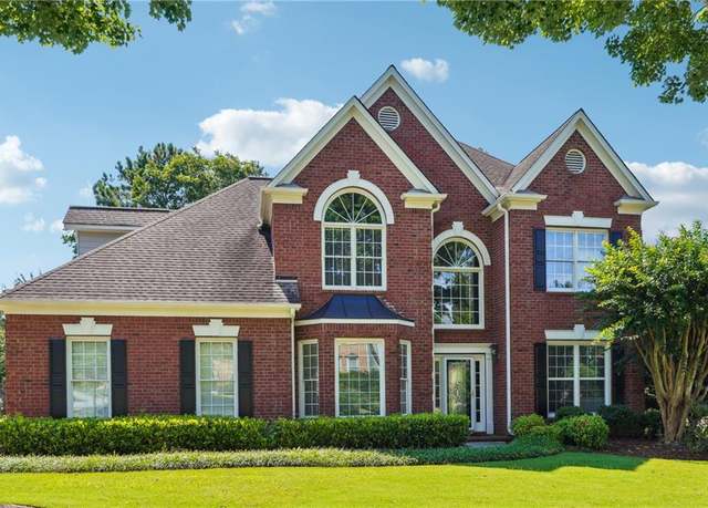 Property at 7160 Fawn Lake Dr, Alpharetta, GA 30005, 5 beds, 2.5 baths
