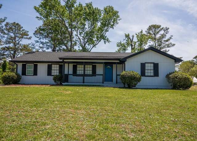 Property at 2236 Briarwood Dr SW, Conyers, GA 30094, 5 beds, 2 baths
