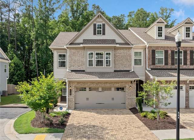 Property at 490 Duval Dr, Alpharetta, GA 30009, 3 beds, 2.5 baths