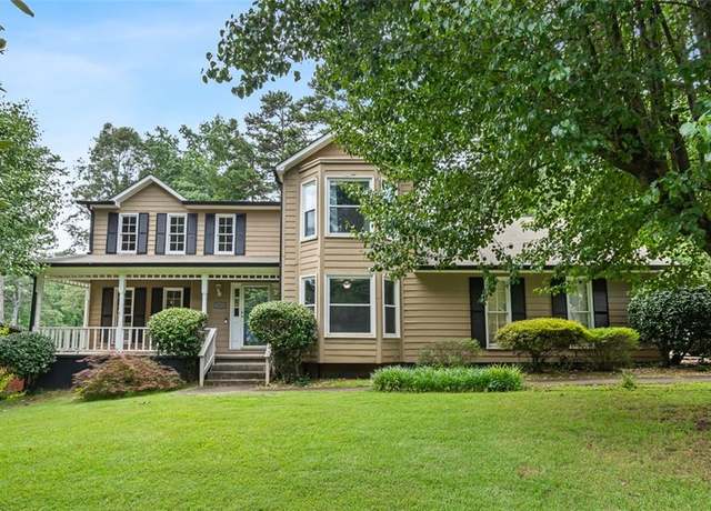 Property at 2889 Carrousel Ct, Stone Mountain, GA 30087, 3 beds, 2.5 baths