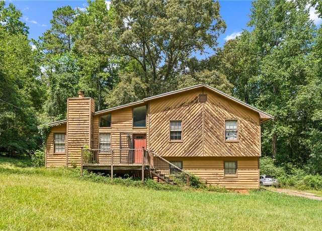 Property at 42 Church Ln, Whitesburg, GA 30185, 3 beds, 2 baths