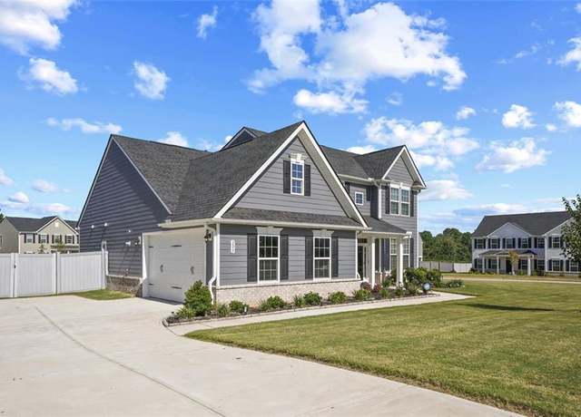 Property at 200 Marchmont Dr, Locust Grove, GA 30248, 4 beds, 2.5 baths