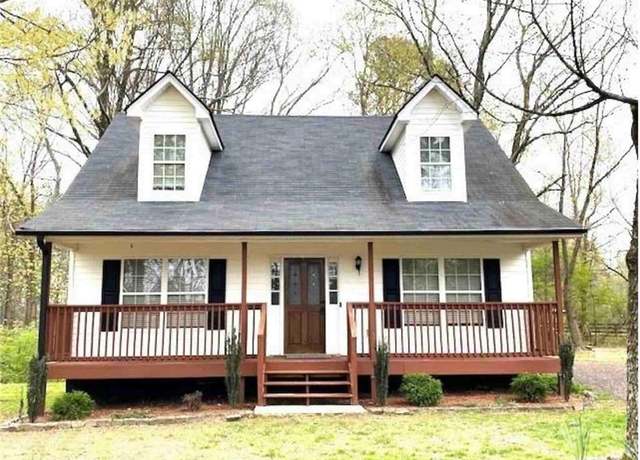 Property at 341 Kendrix Rd, Sugar Hill, GA 30518, 3 beds, 2 baths