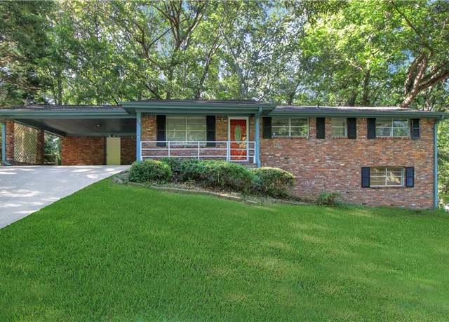 Property at 5835 S Bear Dr, Douglasville, GA 30135, 3 beds, 1.5 baths