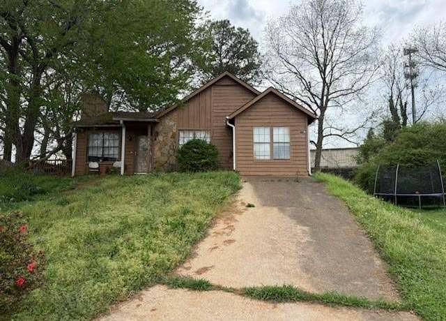 Property at 4817 Mainstreet Valley Trce, Stone Mountain, GA 30088, 3 beds, 2 baths
