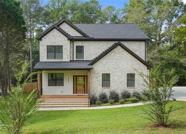Property at 2091 Tudor Castle Cir, Decatur, GA 30035, 4 beds, 2.5 baths