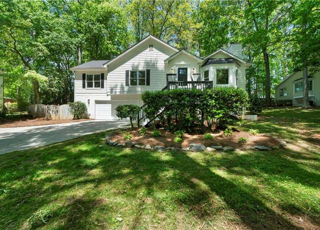 Property at 220 Crabapple Ln, Powder Springs, GA 30127, 3 beds, 3 baths