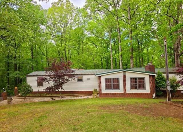 Property at 1720 Valley Ln, Cumming, GA 30040, 3 beds, 2 baths