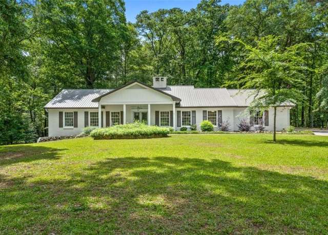 Property at 854 Hickory Ridge Dr, Jackson, GA 30233, 3 beds, 2 baths