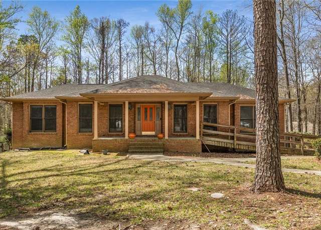 Property at 100 Hall Pl, Fayetteville, GA 30215, 4 beds, 3 baths