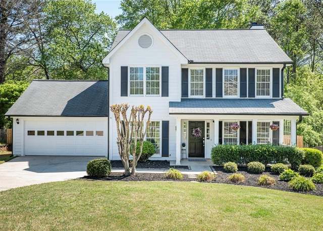 Property at 12495 Concord Hall Dr, Alpharetta, GA 30005, 3 beds, 2.5 baths