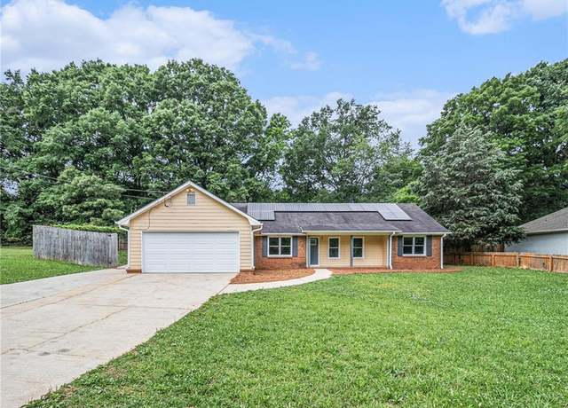 Property at 35 Riverbend Dr, Covington, GA 30014, 3 beds, 2 baths
