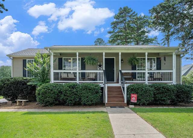 Property at 205 Calloway Club Dr, Rockmart, GA 30153, 3 beds, 2 baths