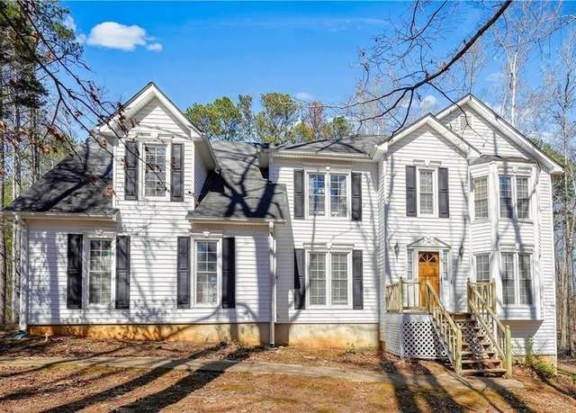 Property at 582 Black Forest Run, Douglasville, GA 30134, 4 beds, 2.5 baths