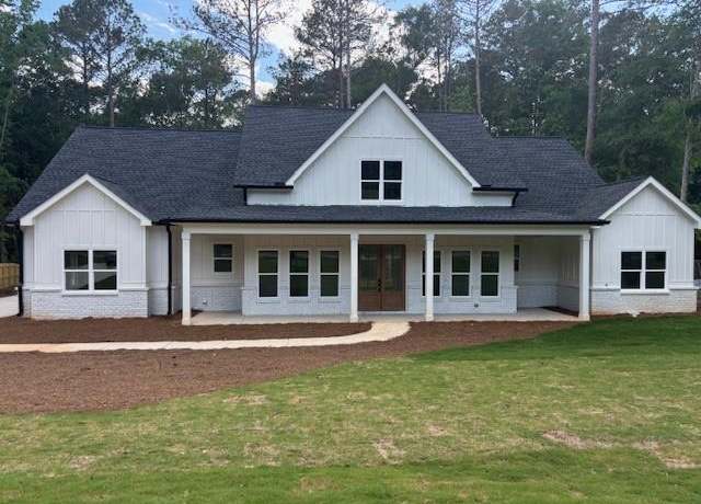 Property at 502 Camp Lake Rd, Monroe, GA 30655, 4 beds, 3.5 baths