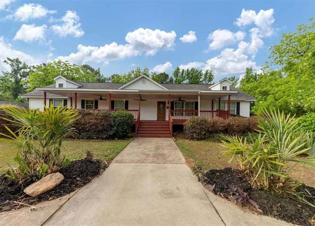 Property at 1141 Planing Mill Rd, Greensboro, GA 30642, 5 beds, 3 baths