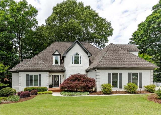 Property at 285 Lackland Ct, Sandy Springs, GA 30350, 5 beds, 4.5 baths