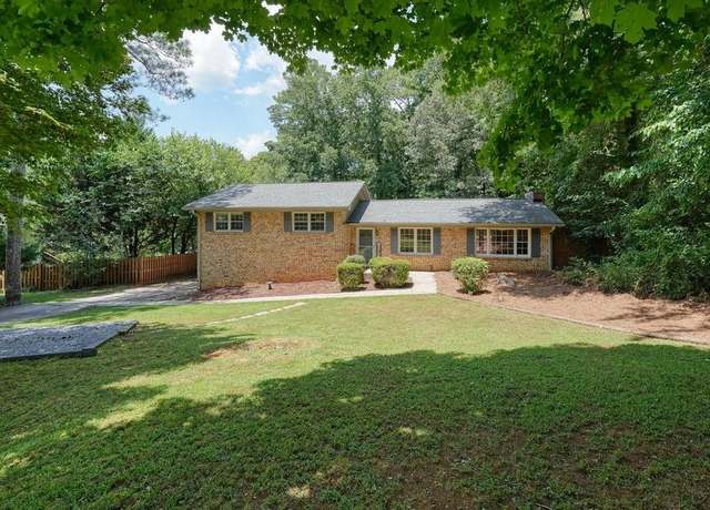 Property at 336 Stockwood Dr, Woodstock, GA 30188, 3 beds, 2 baths