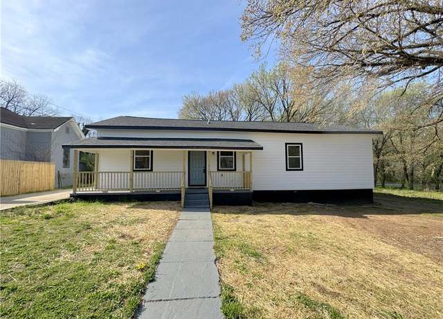 Property at 102 E 14th St SW, Rome, GA 30161, 3 beds, 2 baths