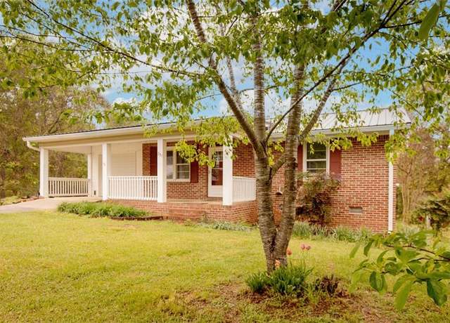 Property at 283 Broad St, Tallapoosa, GA 30176, 2 beds, 1 bath