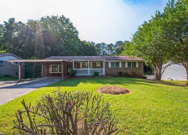 Property at 1526 Tanglewood Way NW, Conyers, GA 30012, 3 beds, 2 baths