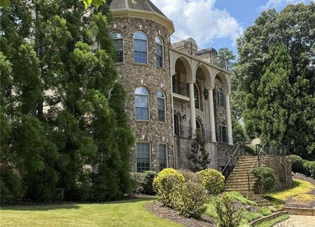 Property at 11140 W Rd, Roswell, GA 30075, 6 beds, 7 baths