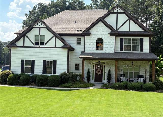 Property at 7 Harris Ct, Newnan, GA 30263, 4 beds, 2.5 baths