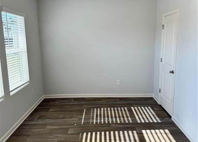 Property at 504 Overlook Rd, Covington, GA 30052, 4 beds, 2.5 baths
